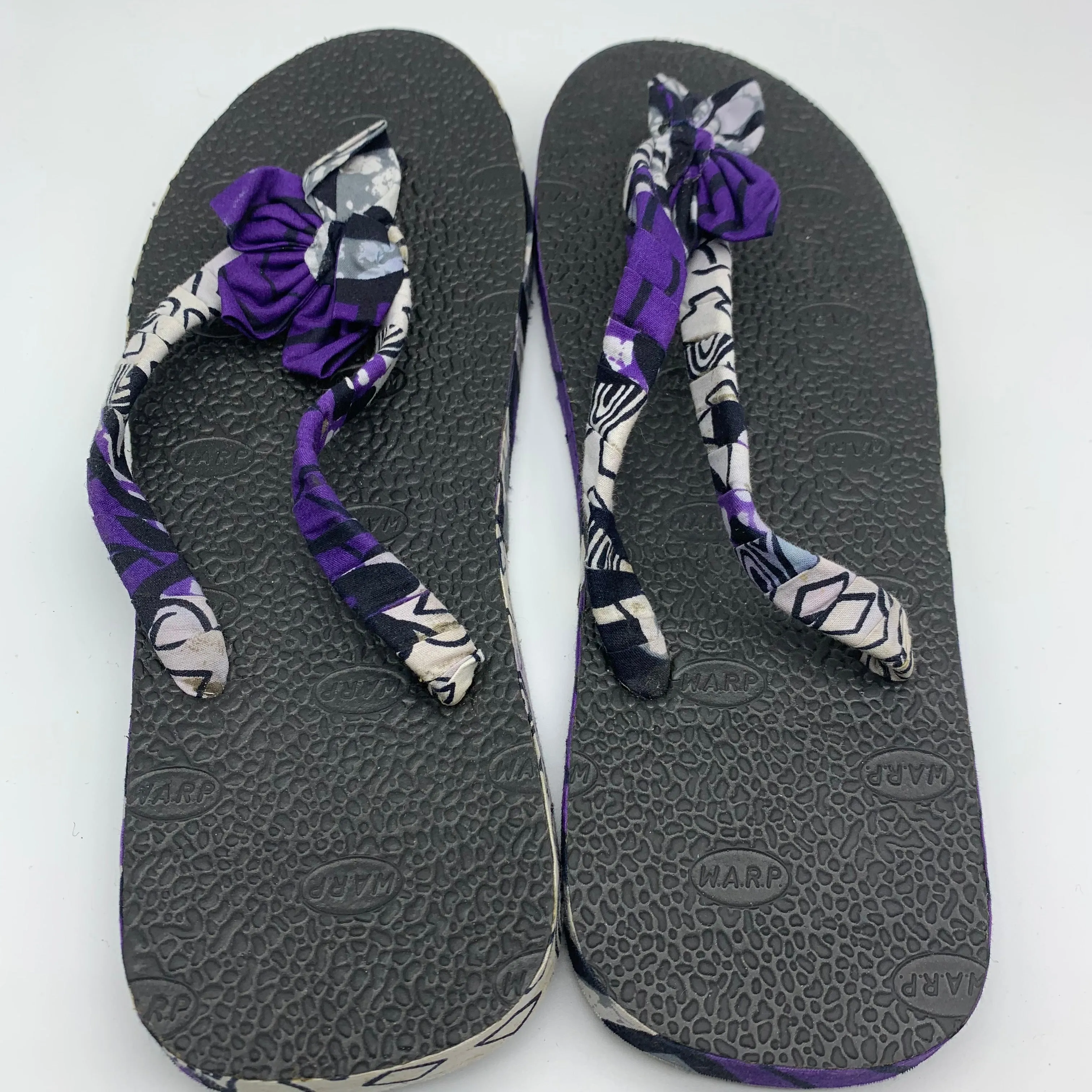 African Print Flip Plop- Flower Purple Variation SZ 11