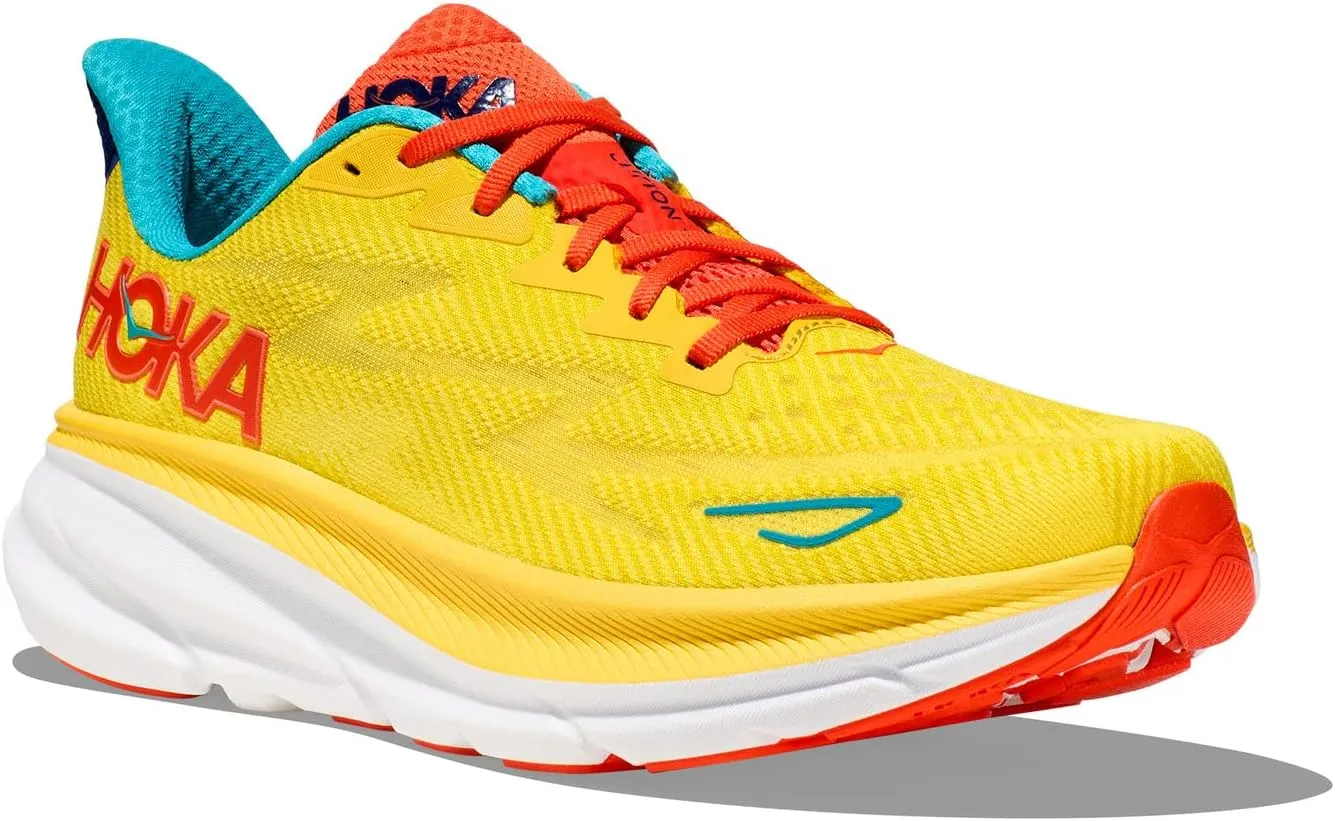 Clifton 9 Hoka Sneakers in Passion Fruit/Maize