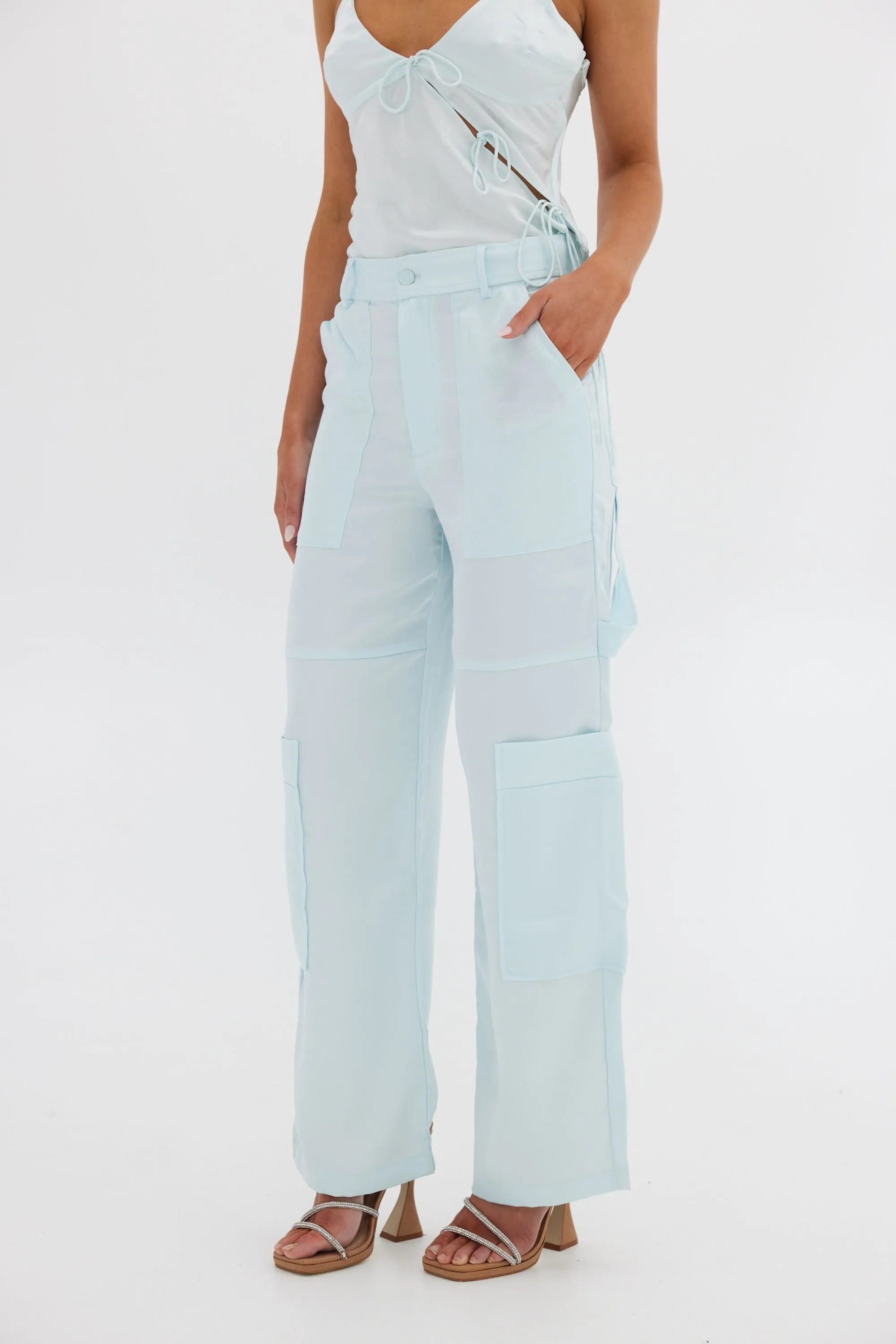 Lara Cargo Pant - Pale blue