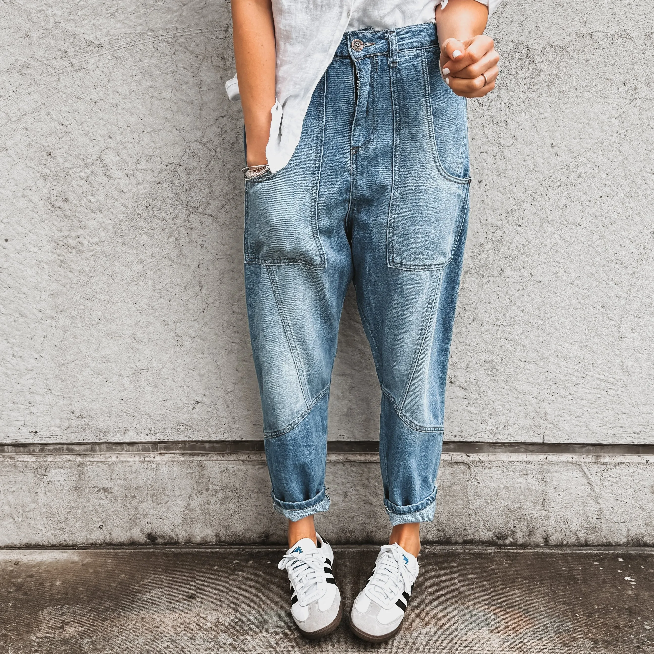 Slouchy Blue jogger jeans with pockets