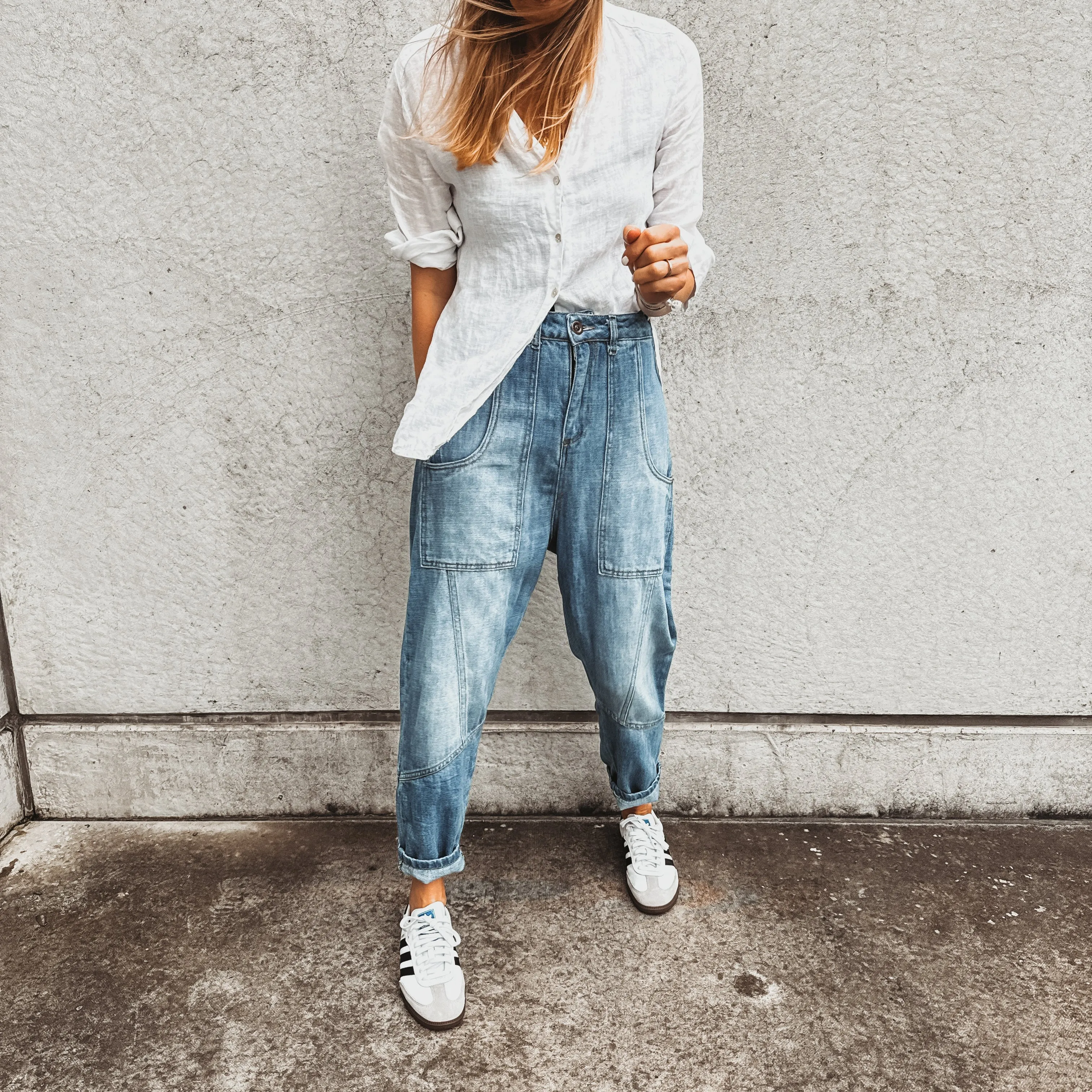 Slouchy Blue jogger jeans with pockets